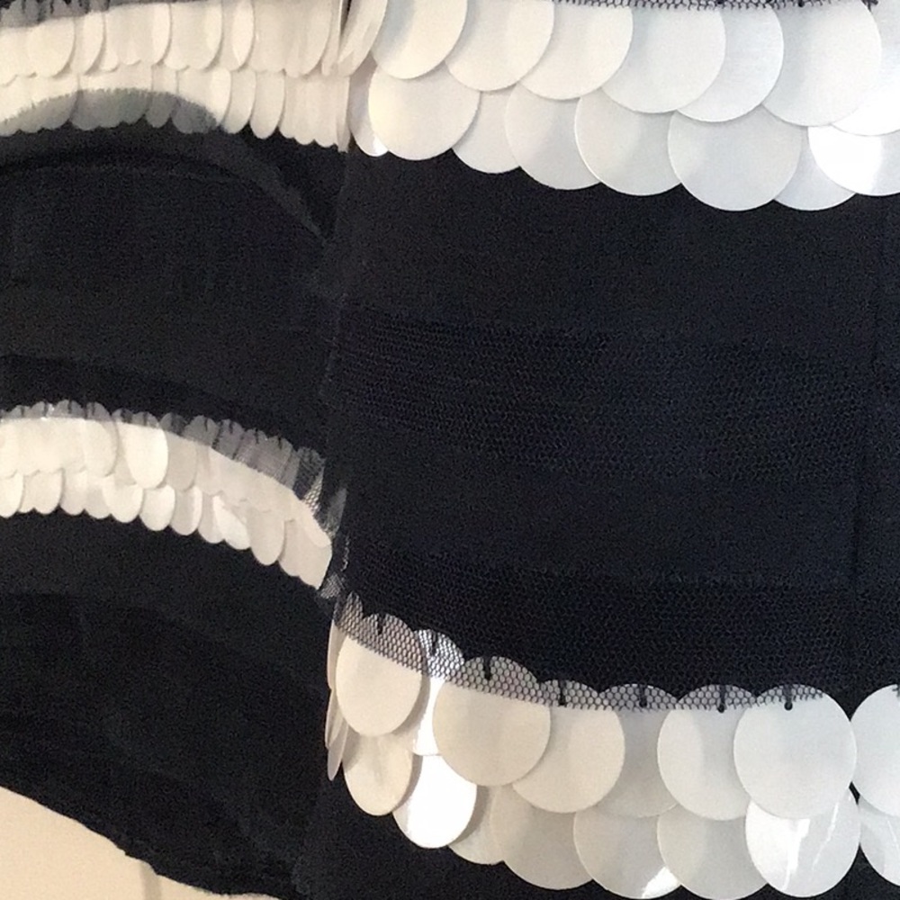 Red Valentino size 8 Navy White sequined blouse. - Picture 10 of 11